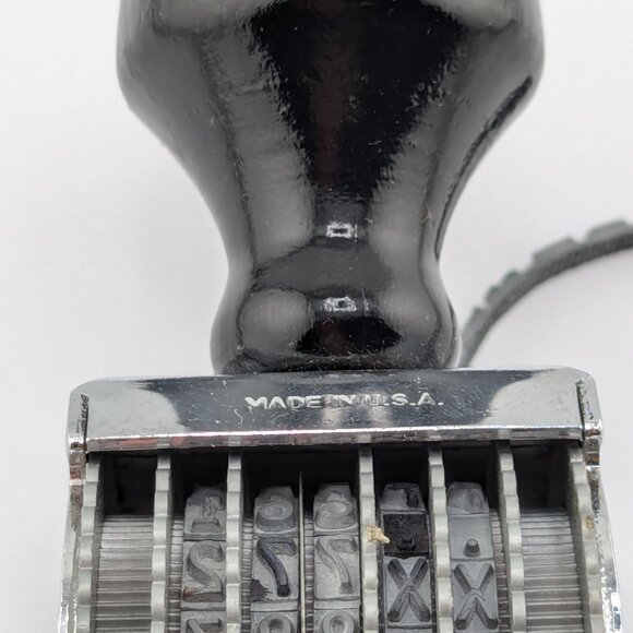 Vintage COSCO 6 digits stamp with wood handle and 5 rubber stripes - Picture 5 of 5